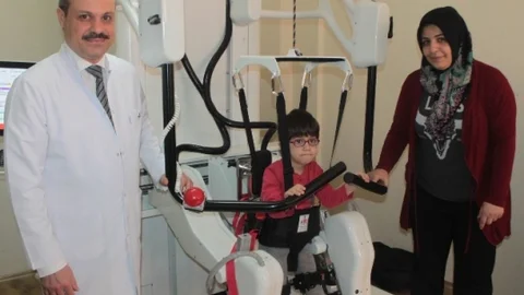 Bursa'da Robotik Yürüme Cihazı Umut Oldu