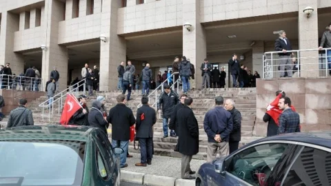 İzmir Adliyesinde Güvenlik Önlemleri Artırıldı