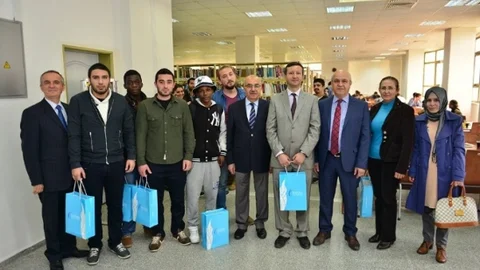 Manisa'da Kitap Okuma Ödülleri Verildi