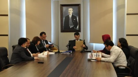 Kartepe'de Çocuk Oyun Ekipmanı İhalesi Yapıldı