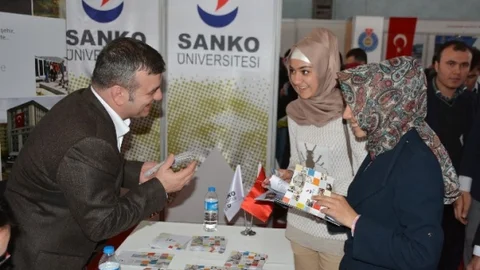 Kahramanmaraş'ta Eğitim Fuarı Düzenlendi