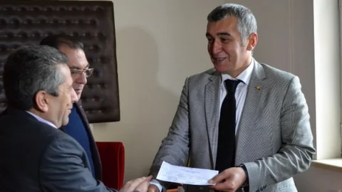İsmet Akın'dan Teşekkür Ziyareti