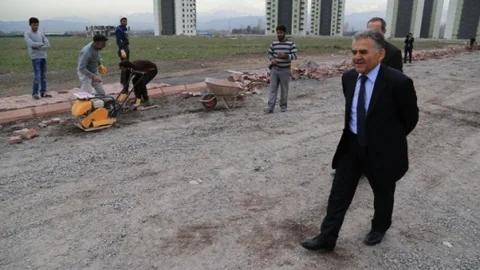 Melikgazi'de Yaya Yolları Yenileniyor