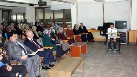 Kütahya'da Kur'an-ı Kerim Okuma Yarışması Düzenlendi