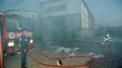 Manavgat'ta Çamaşırhanede Yangın Çıktı