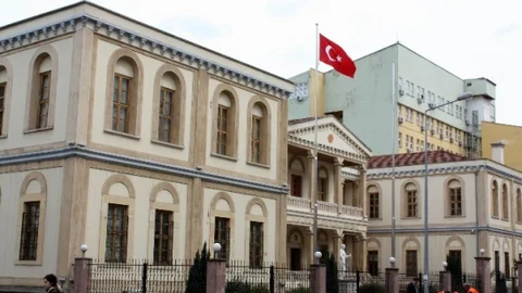 Samsun Valisi'nin Valilik Binası Eleştirisi