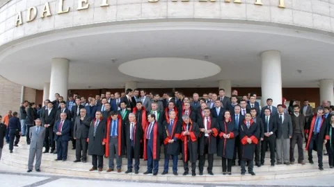 Şanlıurfa'da Yargı Mensuplarından Saldırıya Tepki