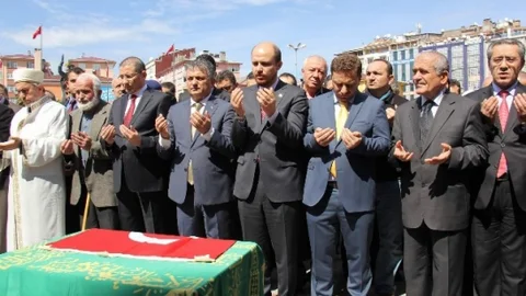Rize'de Gıyabi Cenaze Namazı Kılındı