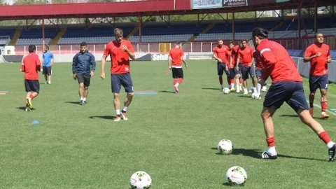 Mersin İdmanyurdu Zorlu Maçlara Hazırlanıyor