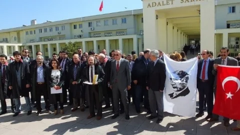Sakarya Barosu'ndan Adliye Protestosu