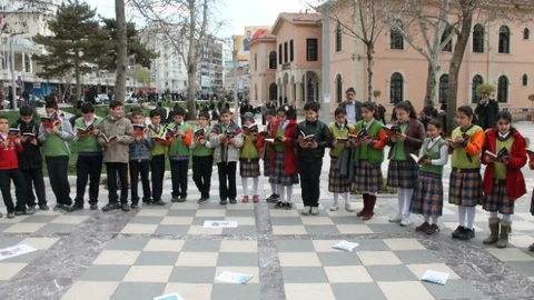 Elazığ'da Sessiz Kitap Okuma Etkinliği Yapıldı