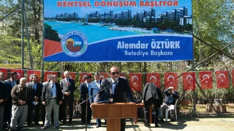 Ceyhan'da Kentsel Dönüşüm Yıkımları Başladı