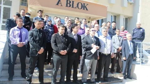 Karaman'da Adliye Çalışanları Protesto Düzenledi