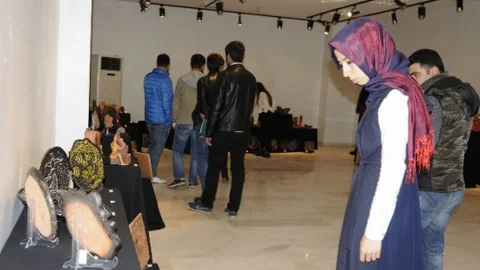 Dicle Üniversitesi'nde Seramik Sergisi Açıldı