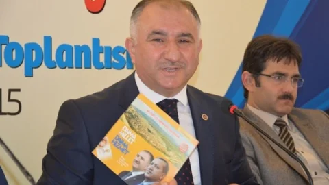 Orhangazi'de Başkan Çağlayan'ın İcraatları Değerlendirildi
