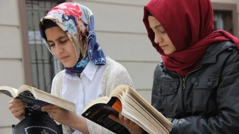 Bingöl'de Kitap Okuma Şenliği Yapıldı