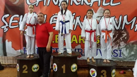 Levent Kardeşler Karate Başarısını Sürdürüyor