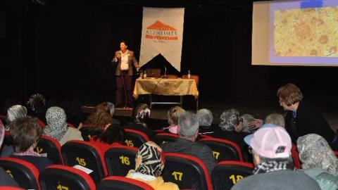 Alanya'da Alzheimer Bilgilendirme Toplantısı Yapıldı