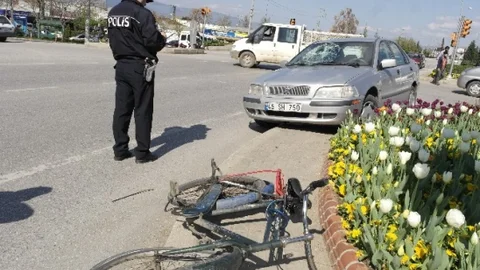 Salihli'de Trafik Kazası Meydana Geldi