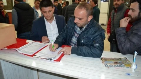 Turgutlu'da Olağanüstü Kongre Ertelendi