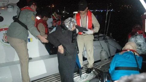 Bodrum'da 33 Kaçak Göçmen Kurtarıldı
