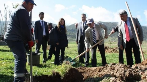 Fidanlar Toprakla Buluştu Manisa'da