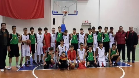 Van Basketbol Takımları Finalde