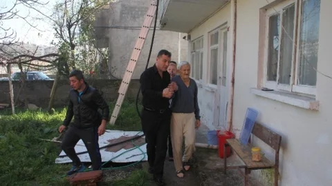 Ereğli'de Yaşlı Çift Yangında Mahsur Kaldı