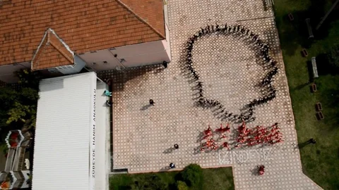 Balıkesir'de Atatürk Silueti Oluşturuldu