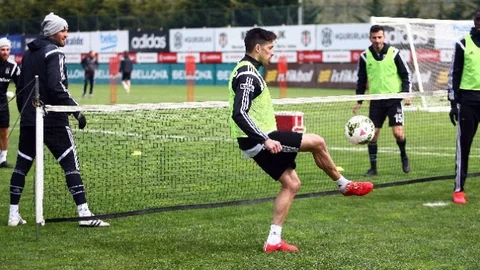 Beşiktaş'ta Neşeli Antrenmanlar Devam Ediyor