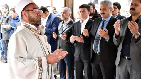 Gümüşhane'de Şehit Savcı İçin Namaz