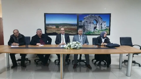 Düzce'de Muhtarlara Bilgilendirme Toplantısı