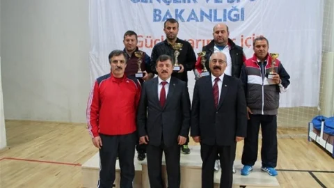 Yalova'da Grekoromen Stil Güreş Müsabakaları Tamamlandı