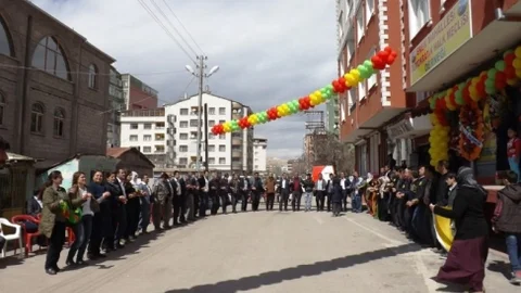 Van'da Yeni Dernek Açılışı Yapıldı