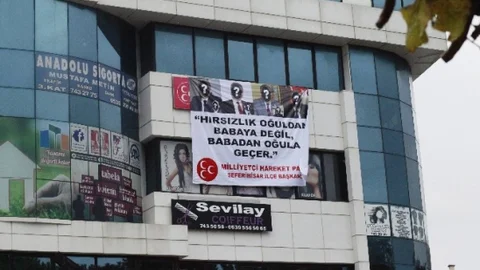 Eski Bakanlara Hakaret Davası Gecikti