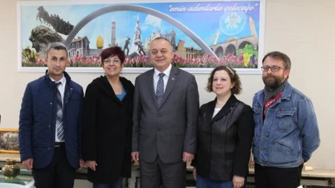 Manisa'da İlaç Kullanımına Dikkat