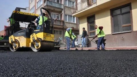 İnegöl Belediyesi Asfaltlama Çalışmalarını Sürdürüyor