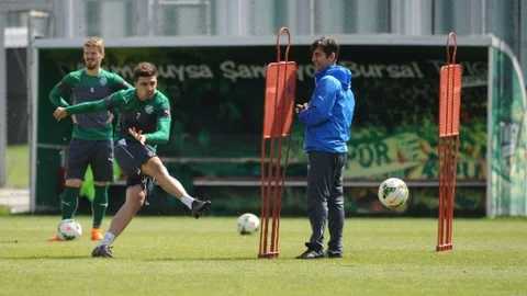 Bursaspor'da Neşeli Antrenman Atmosferi