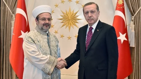 Cumhurbaşkanı Erdoğan Diyanet Başkanı Görmez'i Karşıladı