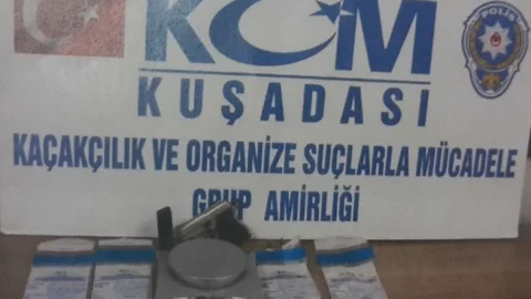 Kuşadası'nda Uyuşturucu Çetesi Çökertildi