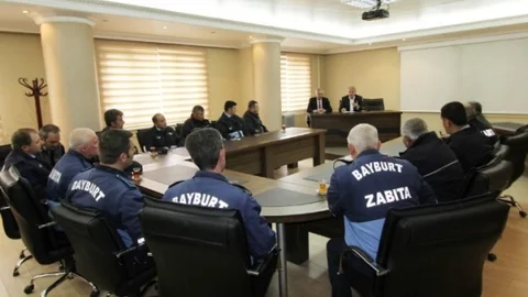 Bayburt Belediye Başkanı Zabıta ile Toplantı Yaptı