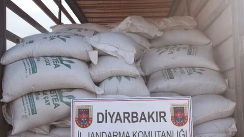 Diyarbakır'da 15 Ton Kaçak Çay Yakalandı