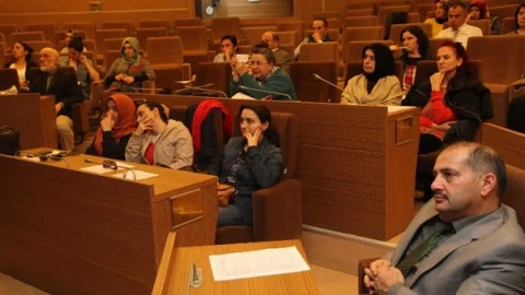 Kocaeli'de Hüsn-i Hat Semineri Düzenlendi
