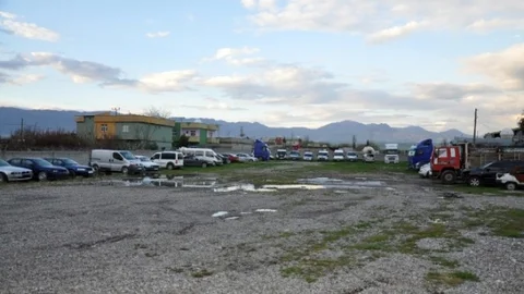 Silopi'deki Milyonluk Araçlar Terk Edildi