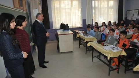 Orhangazi'de Başkan Çağlayan'dan Eğitim Desteği