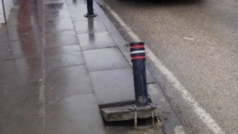 Bilecik'teki Demir Dubalar Tahrip Ediliyor