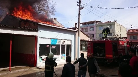 Bursa İznik'te Kahvehane Yangını