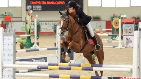 Rana Çapar'ın Binicilik Başarısı