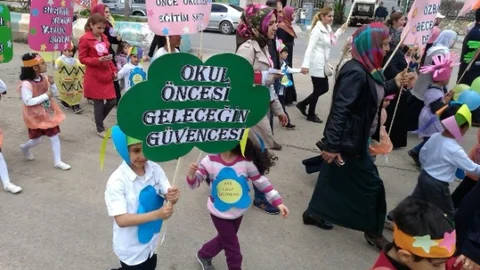 Gercüş'te Okul Öncesi Yürüyüşü