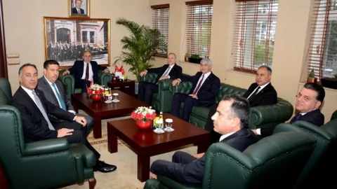 Adana Ticaret Borsası Yönetimi Vali'yi Ziyaret Etti
